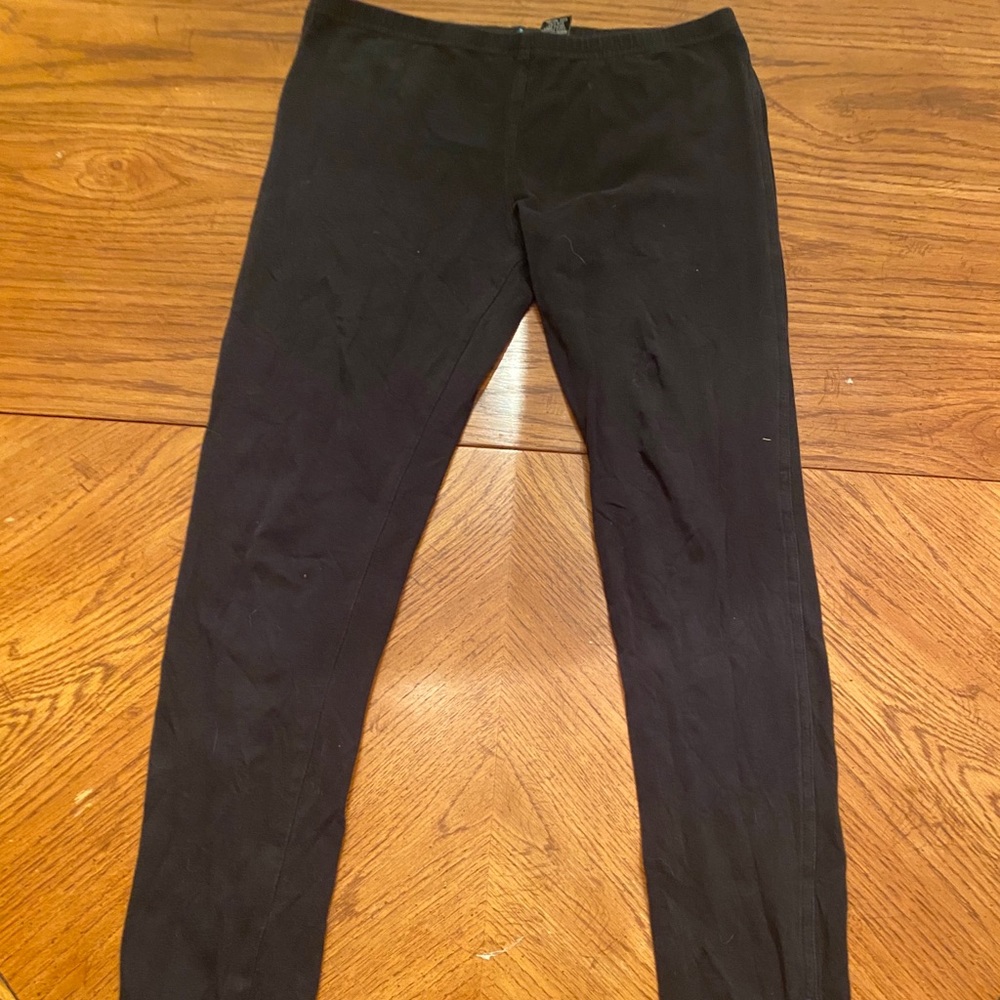 Black leggings